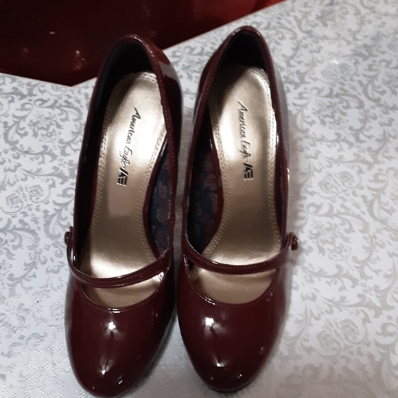 American Eagle Burgundy Heels - Picture 3 of 11